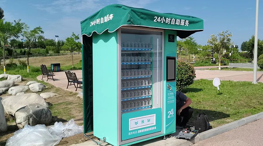 夏季到来，高温、暴晒考验户外触控显示设备稳定性